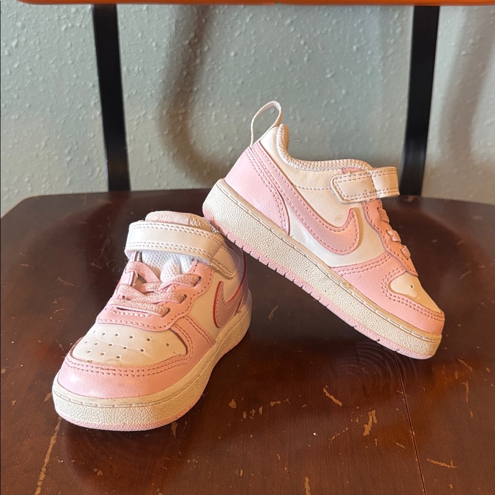 Toddler girl Nike Pink and White court borough low recraft Sneakers